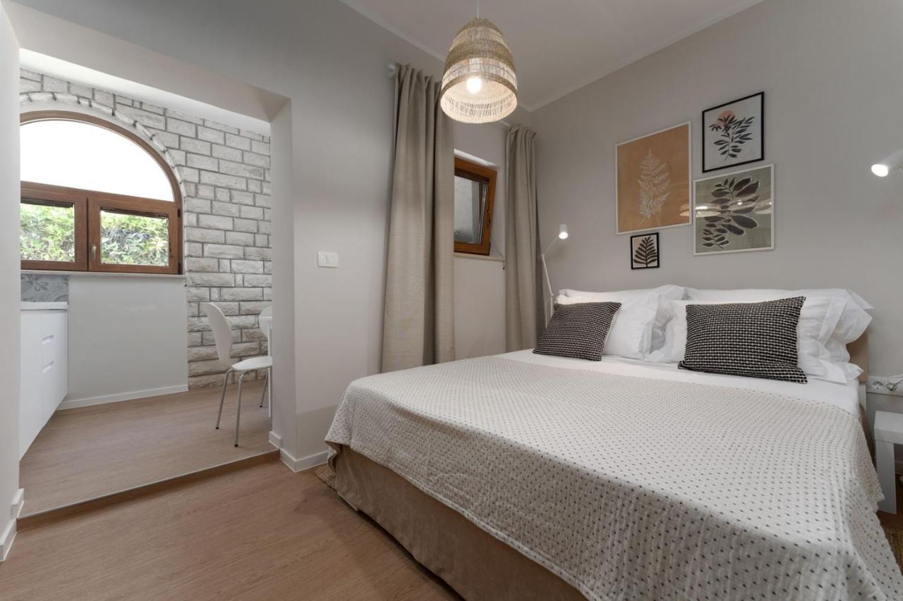 Apartments Alloro By Seeadria Agency Novigrad Istria Exterior foto