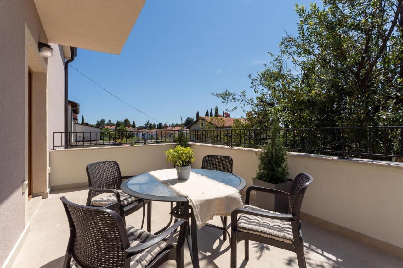 Apartments Alloro By Seeadria Agency Novigrad Istria Exterior foto