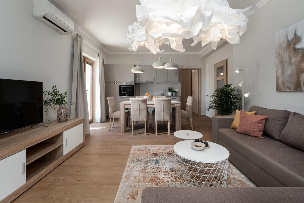 Apartments Alloro By Seeadria Agency Novigrad Istria Exterior foto